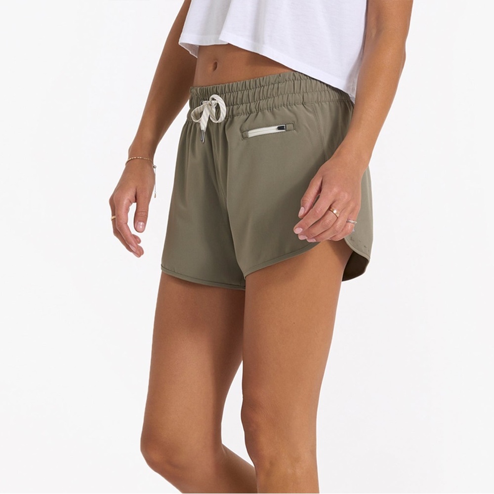 Vuori Clementine Shorts 2.0–NWOT